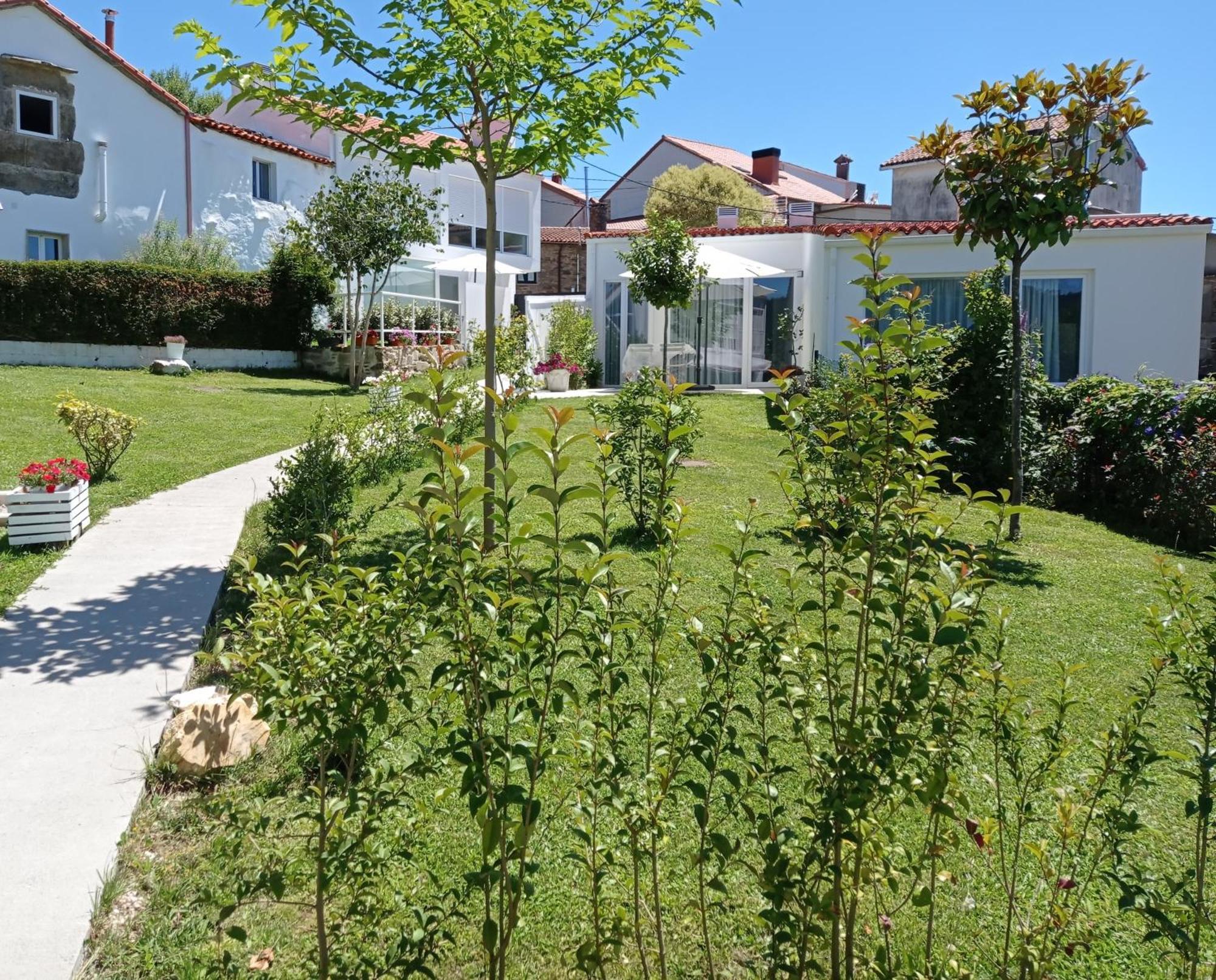 Casas Turisticas Lar Jardin - Parking Privado Santiago de Compostela Eksteriør billede