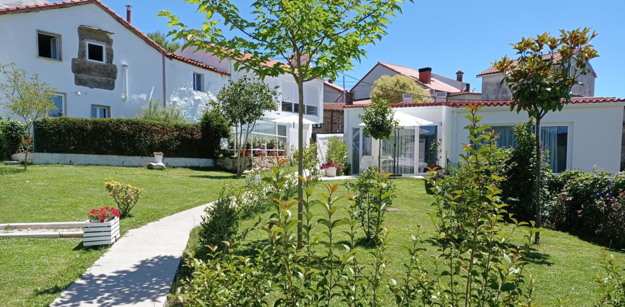 Casas Turisticas Lar Jardin - Parking Privado Santiago de Compostela Eksteriør billede
