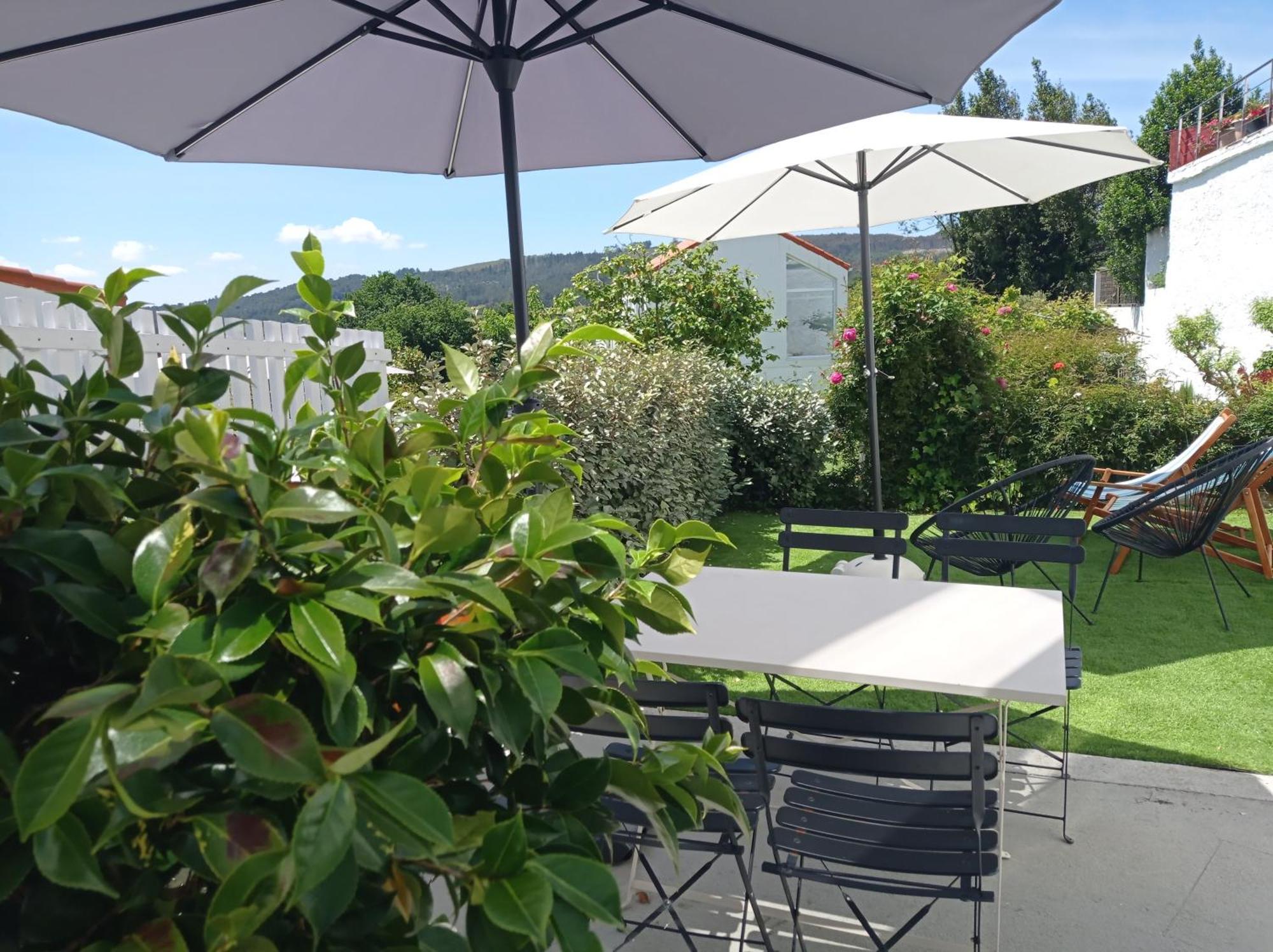 Casas Turisticas Lar Jardin - Parking Privado Santiago de Compostela Eksteriør billede